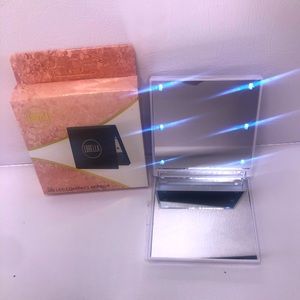 LED compact mirrors